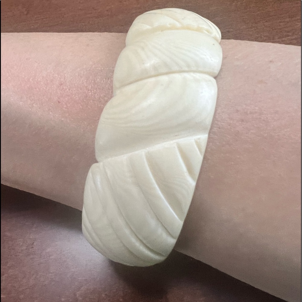 Vintage Plastic Ivory Bangle Bracelet, EUC
